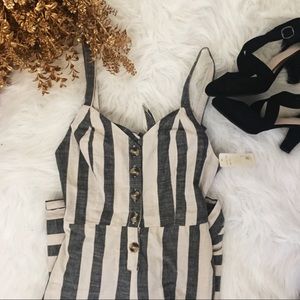 🌻 Striped overall jumpsuit 🌻
